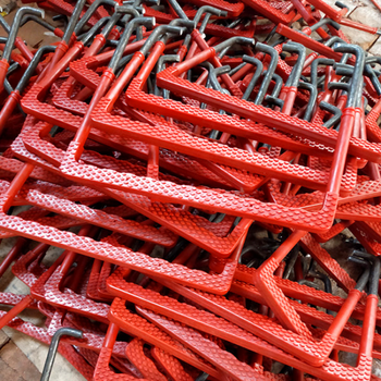 何老师塑钢爬梯踏步包塑爬梯注塑爬梯检查井窨井污水井雨水井爬梯厂家