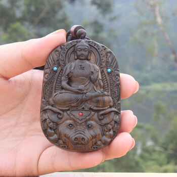 印尼沉香十二生肖守护神项链木雕菩萨挂件随声本命佛461平安佛牌 猪