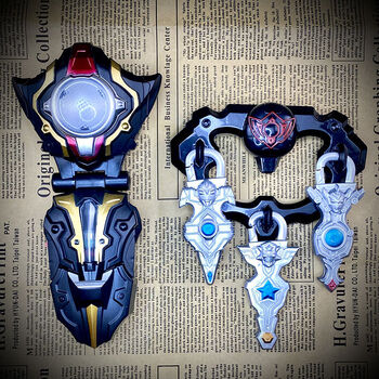 机智芽奥特曼玩具泰迦火花手镯可感应变身器光饰钥匙套装儿童男孩