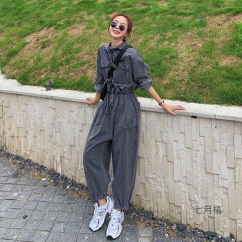 七月椿冬季牛仔裤女牛仔连体裤女2021季新款韩版宽松收腰显瘦复古气工