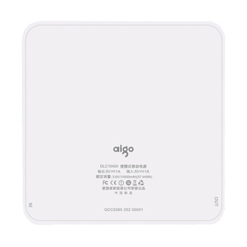 
                                        爱国者（aigo）10000毫安 DLC10400 小巧可爱 苹果/安卓通用 移动电源/充电宝 白色                 