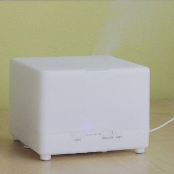 
                                        芳香乐 加湿器净化空气超声波香薰机 无印香薰机良品 香薰灯精油灯香薰炉700ml 700ml暖光单机送1支精油                