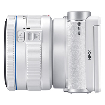 三星（SAMSUNG） NX3000智能WIFI 微型单电套机（16mm-50mm）内置16G卡 闪光灯（白色）