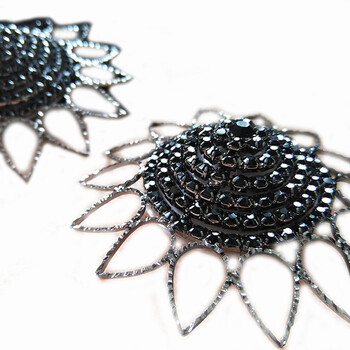 尊皇 情趣【ea】黑钻太阳花血滴子情趣内衣胸贴夜店黑钻向日葵成人