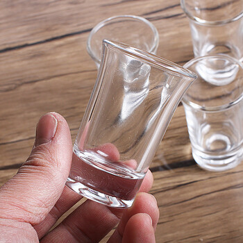 白酒杯小烈酒口杯喝酒盅玻璃高脚杯杯套装家用酒店 杯40毫升