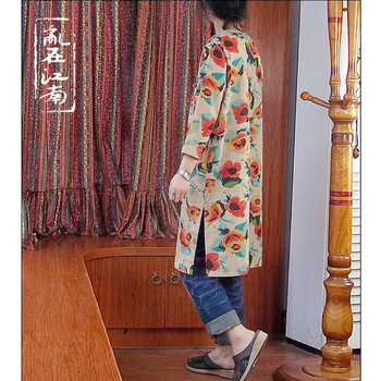 
                                        乱在江南民族风复古衬衫文艺范棉麻中长款印花女装衬衣 花色 均码                