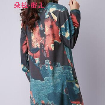 朵拉·蜜儿 2015秋装新款宽松大码修身高领印花长袖连衣裙外套女孕妇装 1029905 图片色 L