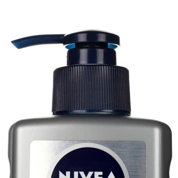 
                                        
                                                                                妮维雅(NIVEA)男士净油精华亮肤洁面炭泥150g（洗面奶男 控油去黑头 男士护肤）                