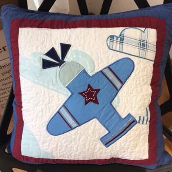 新款卡通抱枕 绗缝加厚贴布绣可爱男孩女孩舒适靠垫 小飞机 50x50cm