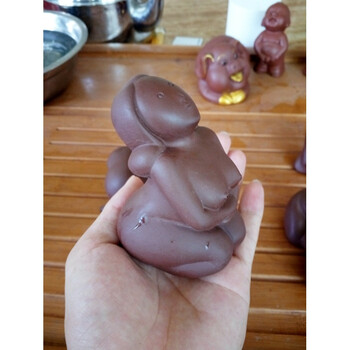 2018创意紫砂美女下面喷水茶宠性感情趣茶玩宫廷尿尿茶盘摆件可养 坐