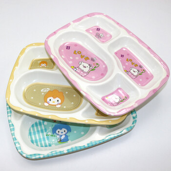 儿童餐盘卡通盘仿瓷塑料分格餐盘幼儿园盘子宝宝碟子 长方形四格(颜色