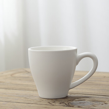 创意陶瓷杯子家用水杯子大容量马克杯简约纯色杯带勺咖啡杯牛奶杯