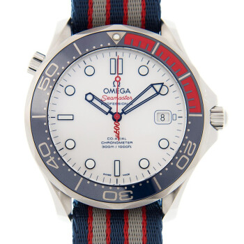 omega 欧米茄 海马系列 007限量款指挥官 精钢 白色 自动机芯 手表