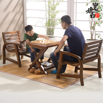 
                                        皇媳妇 碳晶地暖垫 移动地暖垫 电热地毯   取暖垫 取暖毯 电热垫 地热毯145*145 经典木纹浅 145*145                