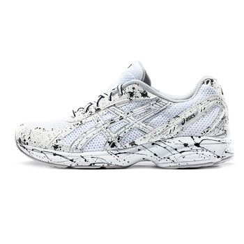 asics maverick 2