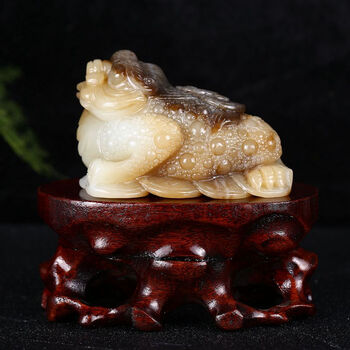 升价拍                          和田玉 三足金蟾