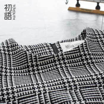 初语2016春季新款 简约撞色格纹毛呢连衣裙女8442422064 黑白格 XL