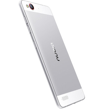 
                                        努比亚(nubia)【2+16GB】My 布拉格 银白 移动联通4G手机 双卡双待                