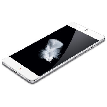 
                                        努比亚(nubia)【2+16GB】My 布拉格 银白 移动联通4G手机 双卡双待                