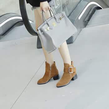 扣磨砂真皮中跟靴 女生复古粗跟短靴单靴及裸靴 韩版骑士靴女 土黄色