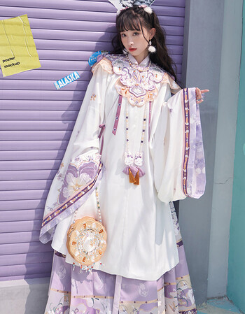 十三余小豆蔻儿玉兔少女绣花立领长袄云肩马面裙汉服女马面裙45米摆