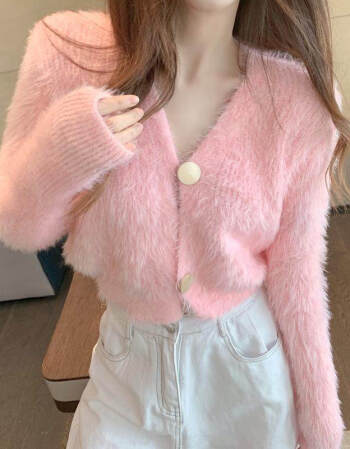 粉色毛毛衣服搭配图片图片