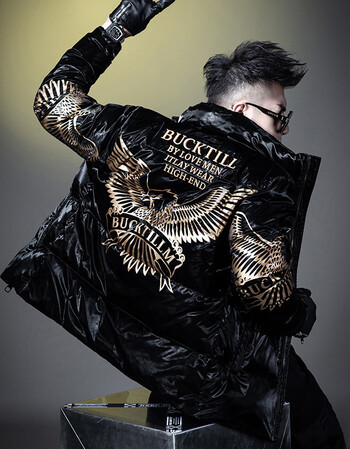 奥圣特aoshengte香港潮牌轻奢羽绒服男士欧货潮流boy老鹰图案白鸭绒