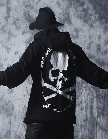 暗黑系男装个性上衣男士潮牌后背骷髅图案连帽长袖卫衣男冬宽松潮