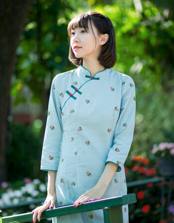 春新款女装文艺复古修身棉麻民国风中式改良立领旗袍连衣裙 浅蓝色 m