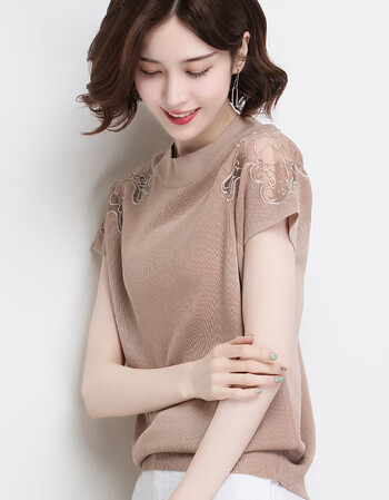 歌米拉短袖t恤女新款女夏季超火网红潮上衣服冰丝针织体恤衫卡其m