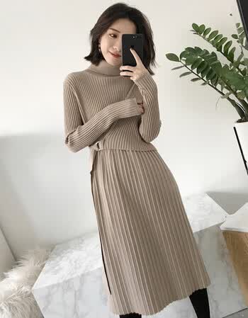 冬季新款小香风高领毛衣裙长款过膝内搭打底针织连衣裙女加厚 棕色
