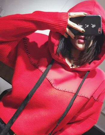 隆创it香港潮牌连帽针织拼接卫衣女款潮流外套秋冬宽松套头慵懒风红色