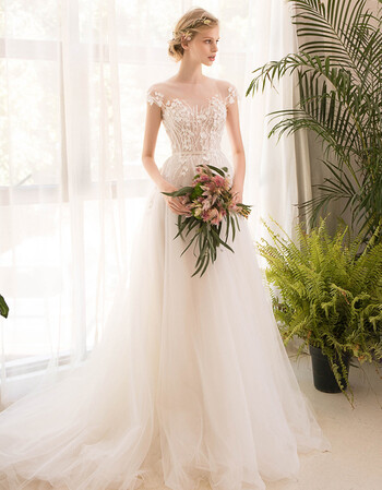 2018新款婚纱简约轻便小清新短款出门纱旅拍花朵夏婚纱小拖尾 白色 s