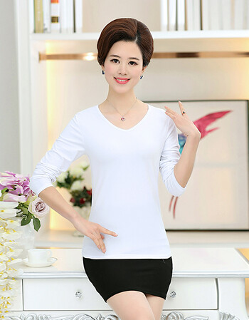 女装妈妈装v领纯色t恤中年人简约打底衫40-50岁休闲长袖上衣女 白色