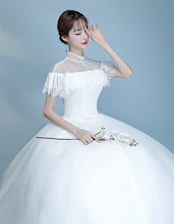 婚纱礼服2018夏季新娘结婚韩版简约齐地立领蓬蓬裙 白色 s