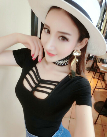 短袖上衣女夏2018新款潮时尚韩版性感低胸紧身贴身短袖t恤女 黑色