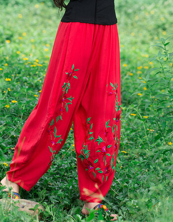 装复古棉麻刺绣灯笼裤子大码绣花宽松阔腿裤女 红色 厚款麻棉大红花裤