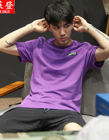 新品夏季日系复古青春潮流宽松短袖简约休闲青年创意印花t恤男 紫色 m