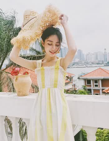新品 小清新港风吊带裙女夏外穿 少女初恋裙连衣裙新款 黄白格 xs