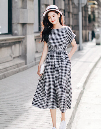 黑白格子连衣裙女夏中长款2018新款复古棉麻裙子大码学生过膝长裙