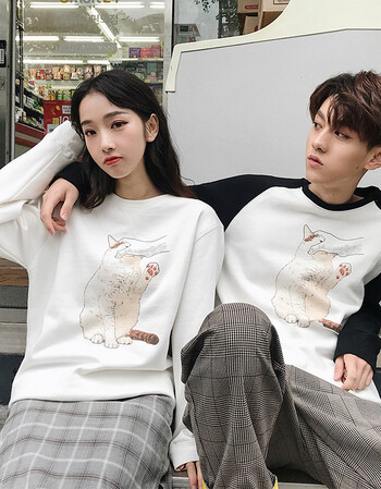 情侣装秋装男女韩版时尚可爱小猫印花套头圆领卫衣港风宽松休闲潮