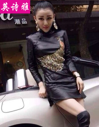 
                                        英诗雅 2018春秋新款复古PU皮盘扣孔雀女修身显瘦包臀旗袍性感夜店皮连衣裙1858 黑色 L                