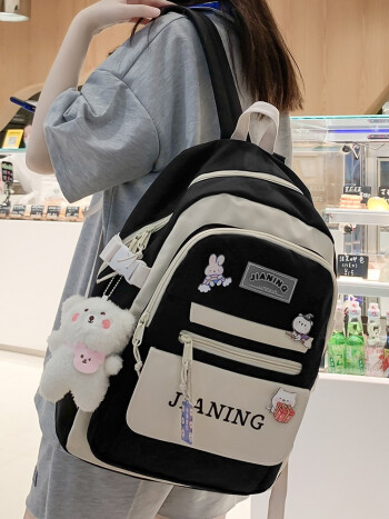 歌岑施小清新少女书包女初中生高颜值大容量韩版高中双肩包小学生四至