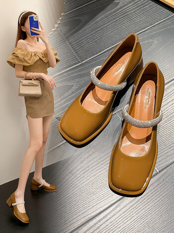 艾斯臣acesc单鞋女时尚玛丽珍粗跟小皮鞋包头一字扣带女鞋eel0l杏色36