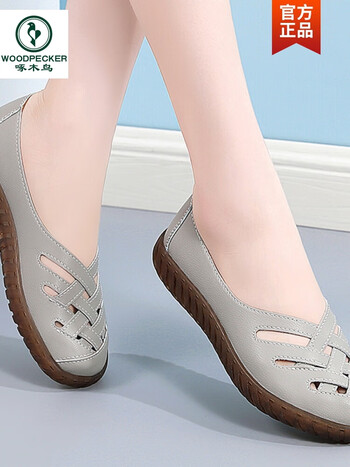 啄木鸟纯皮软底鞋夏天真皮牛皮平底豆豆鞋女舒适中老年透气洞洞凉鞋