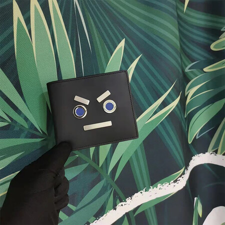 【二手99新】芬迪fendi中性黑色牛皮金属怪兽内拼绿色对折短钱包