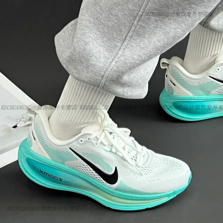 耐克（NIKE） VOMERO 18男女鞋运动2025新款跑...