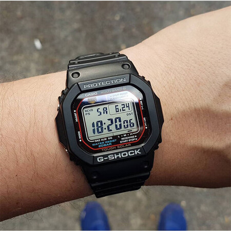 卡西欧（CASIO）G-SHOCK光能电波方块运动手表GW-...