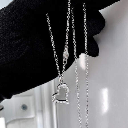 二手95新伯爵18k白金满钻心型项链