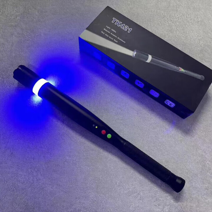 TK-421多功能强光手电筒预警高照流赶猪神器合法随身赶猪赶狼狗棍 TK-421黑色